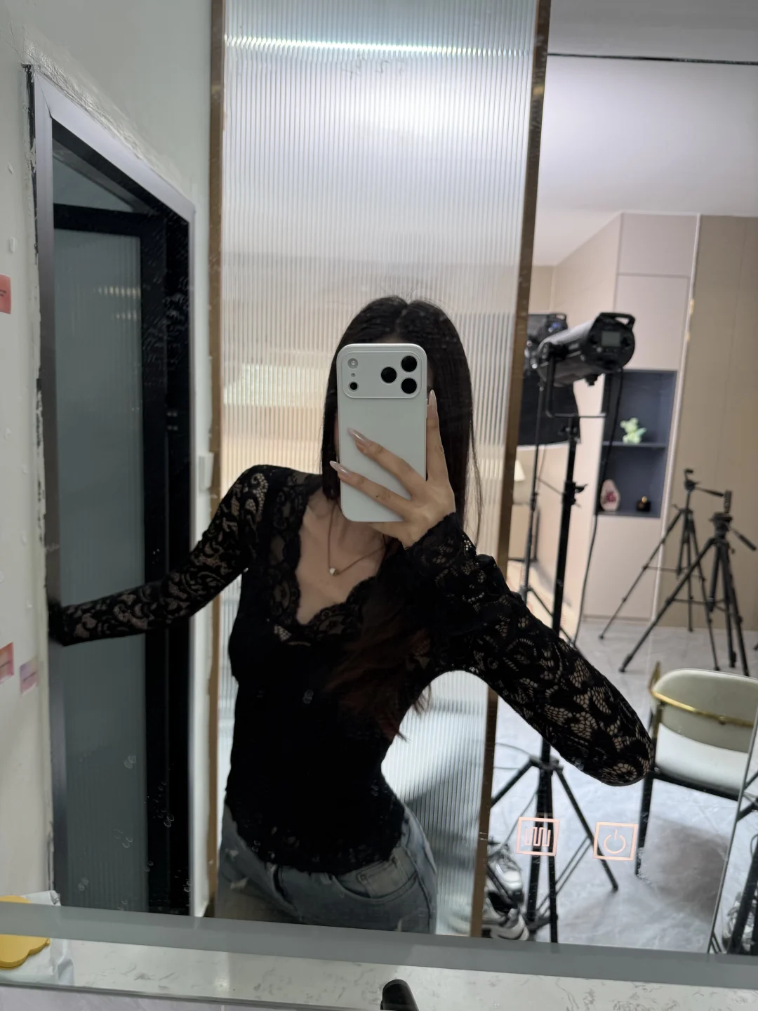 蕾丝上衣果然很御