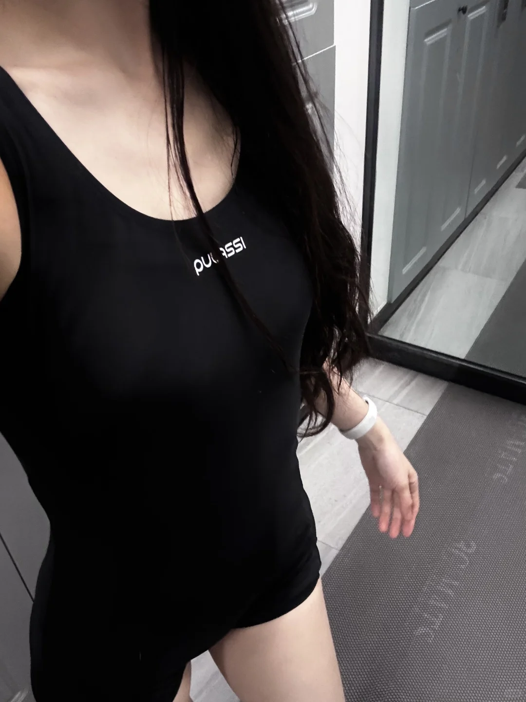 恭喜这位女士 在30岁这年get人生首套泳装照