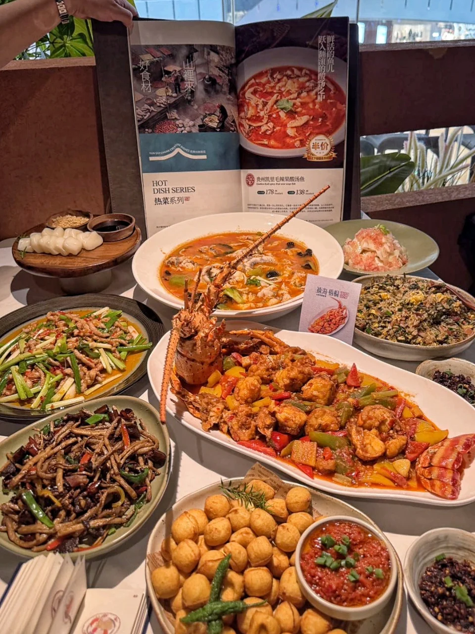 来天津鲁能城吃川菜🥢至少要带两个胃！