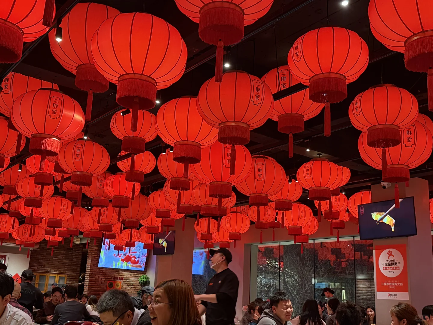 今日份人设：离婚在家带俩娃的少妇👩‍💼