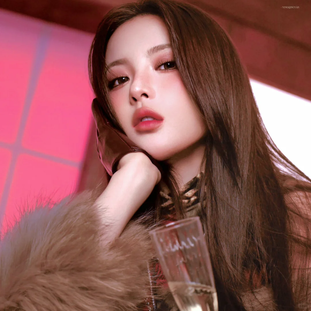 杨超越 | 千禧辣妹头像