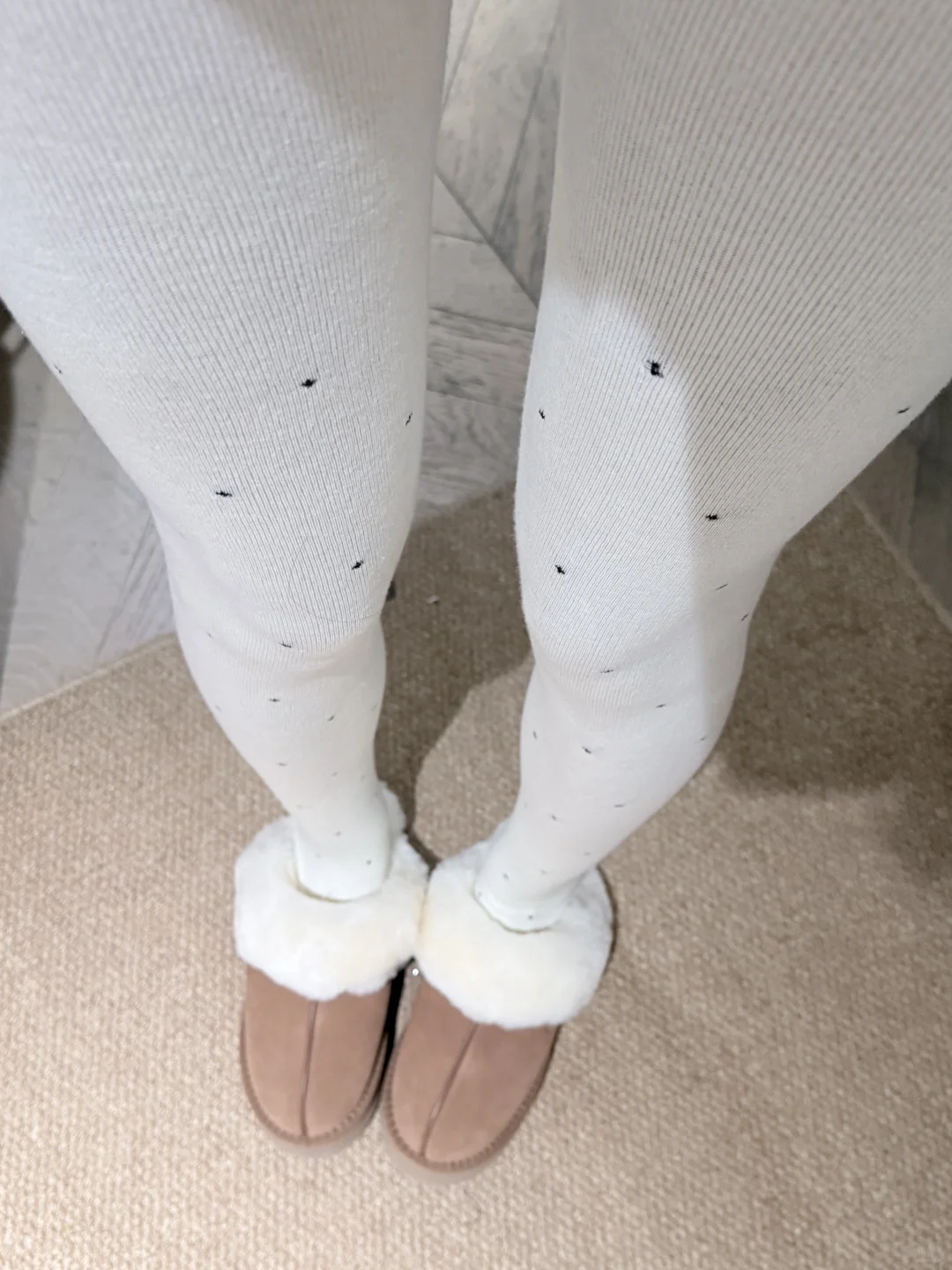 白色波点打底裤➕雪地靴简直绝美！！