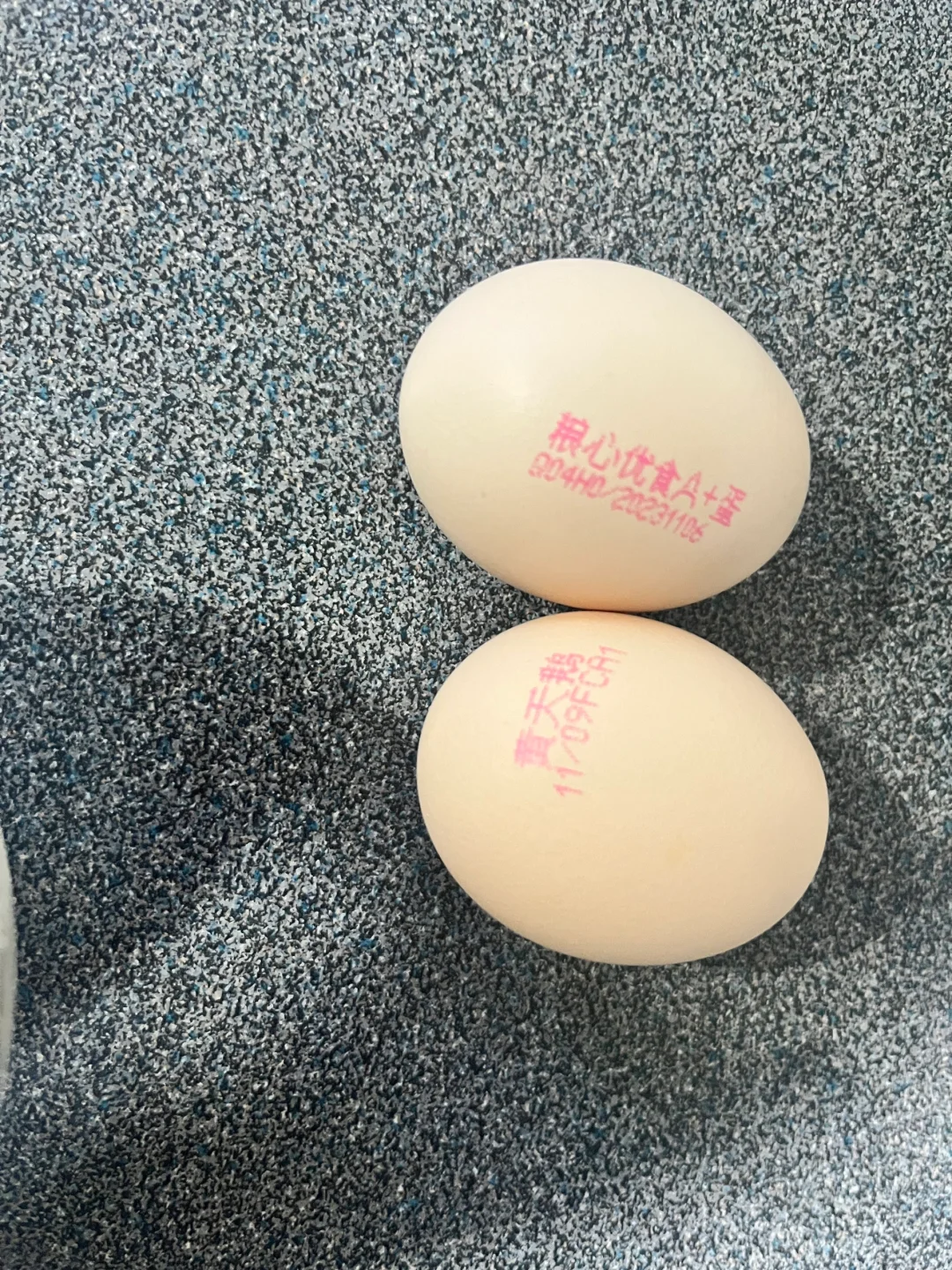 vsʥ