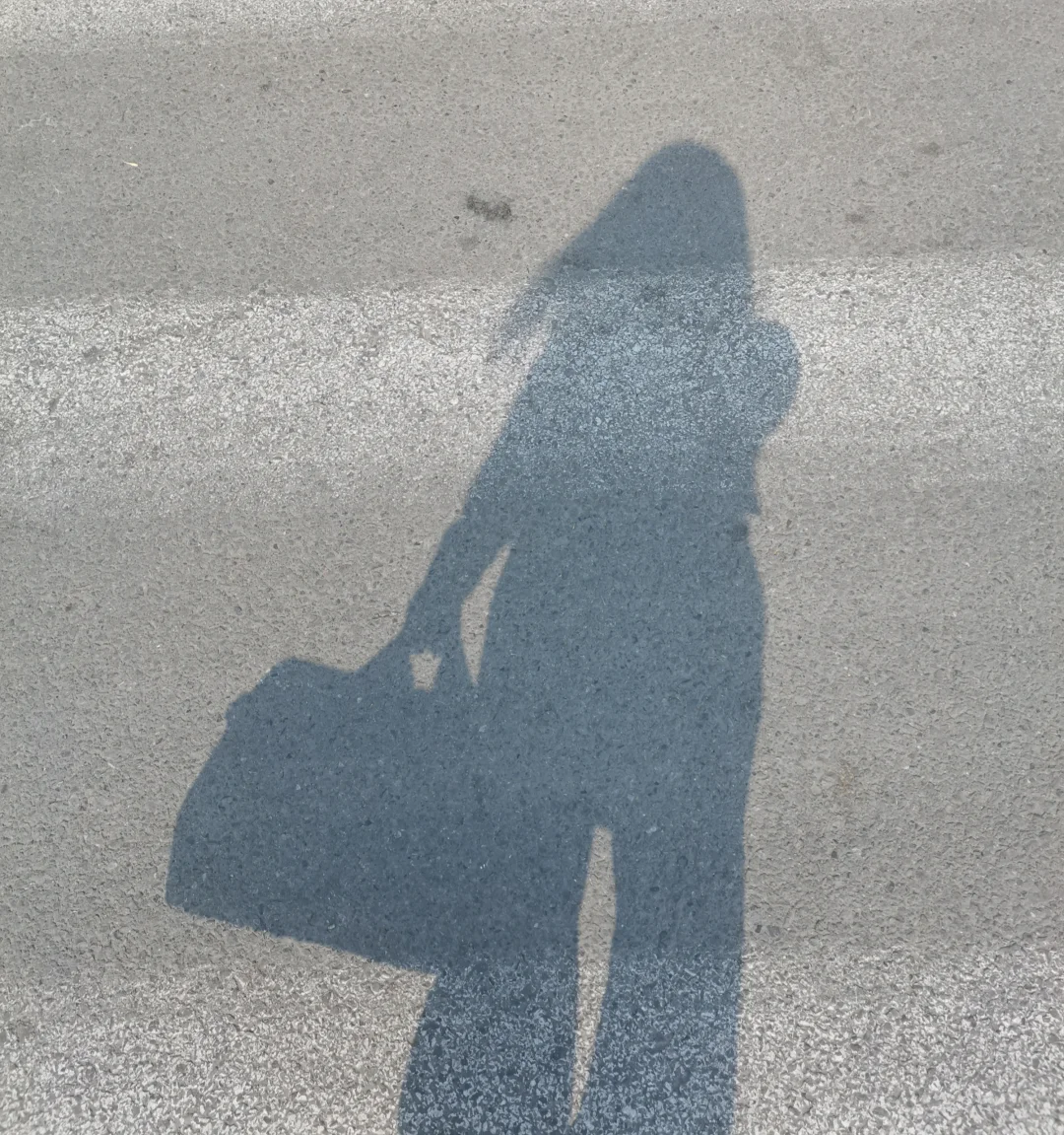 ��Ƨ�����µ�Ů��������ҵ���������