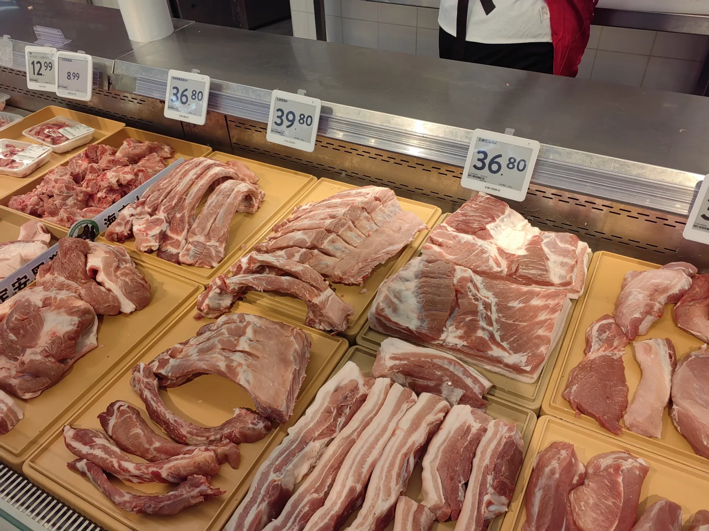 猪肉一直这个价嘛，如果失业了怎么办？