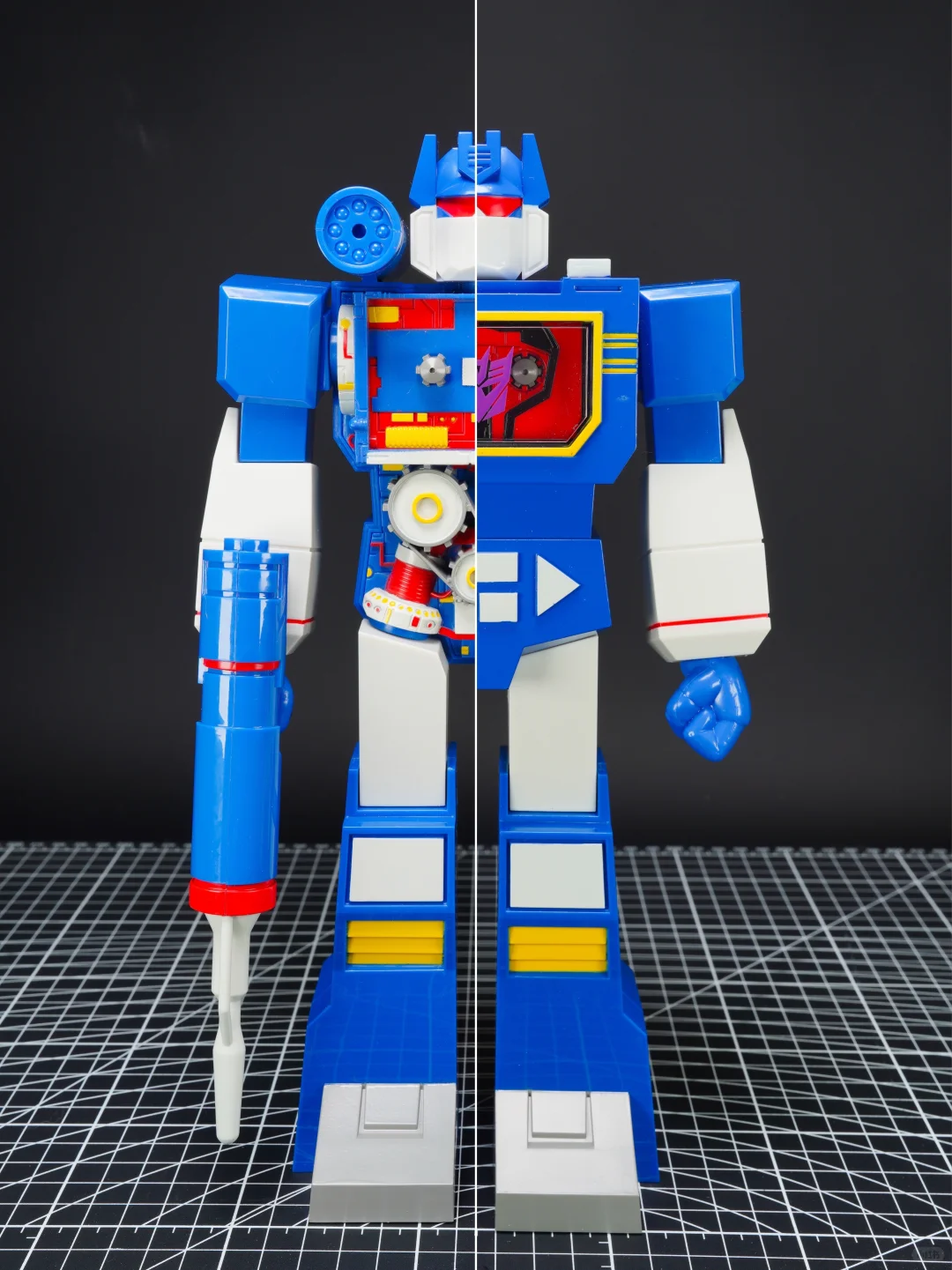 Super 7 11 Super Cyborg 