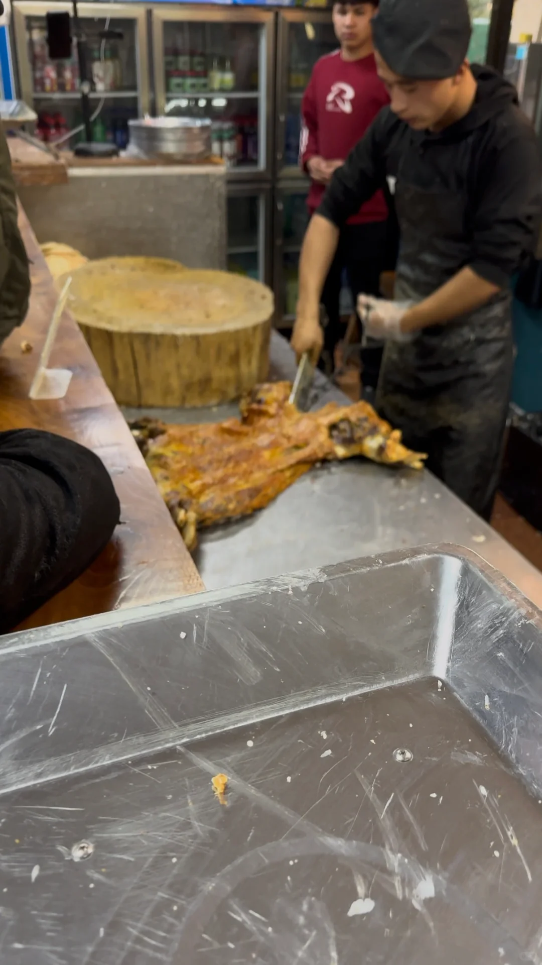 库尔勒美食之豪横烤全羊日烤百只不是吹牛的