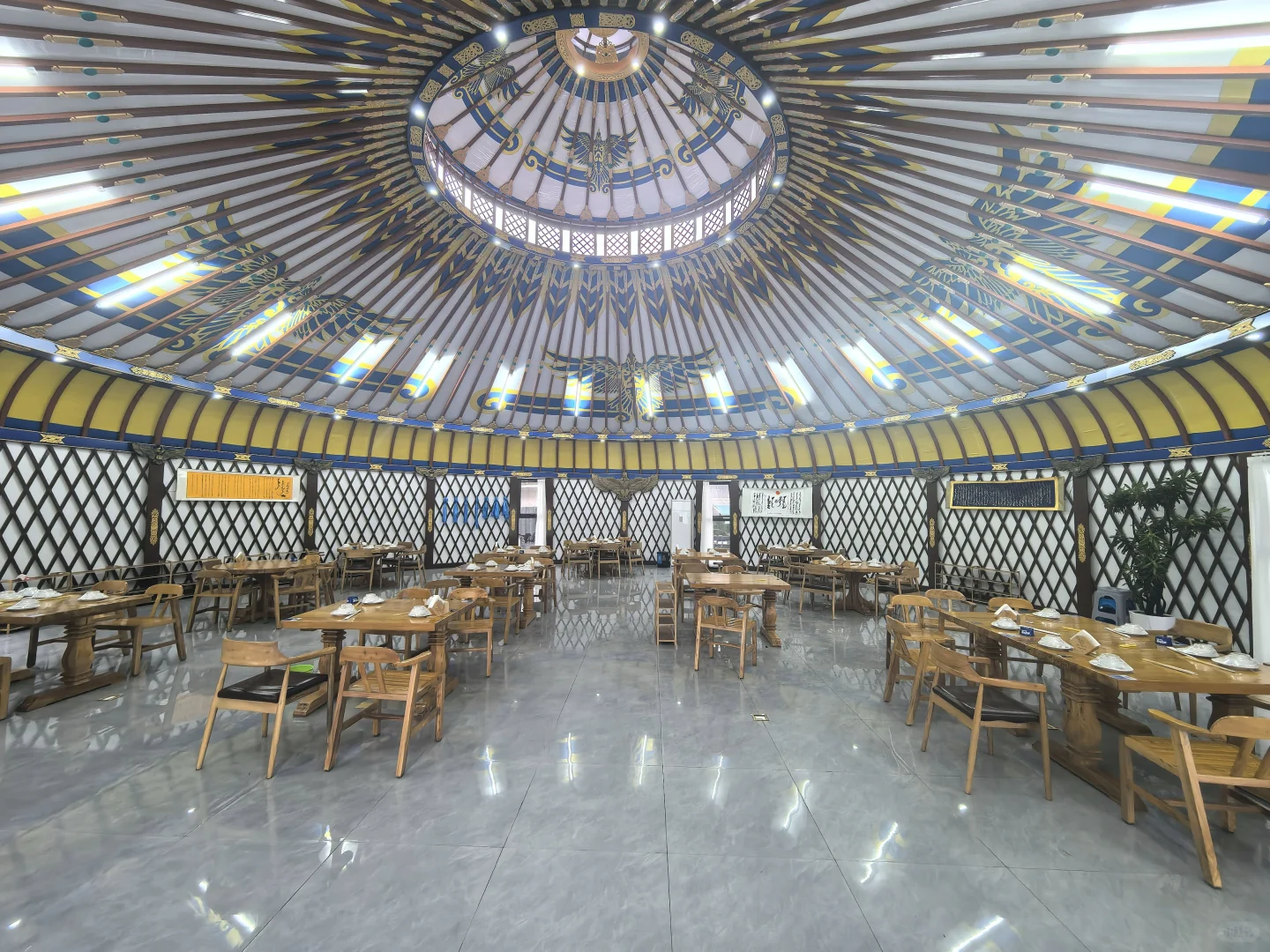 太纯正了吧!慈溪首家蒙古包特色餐厅