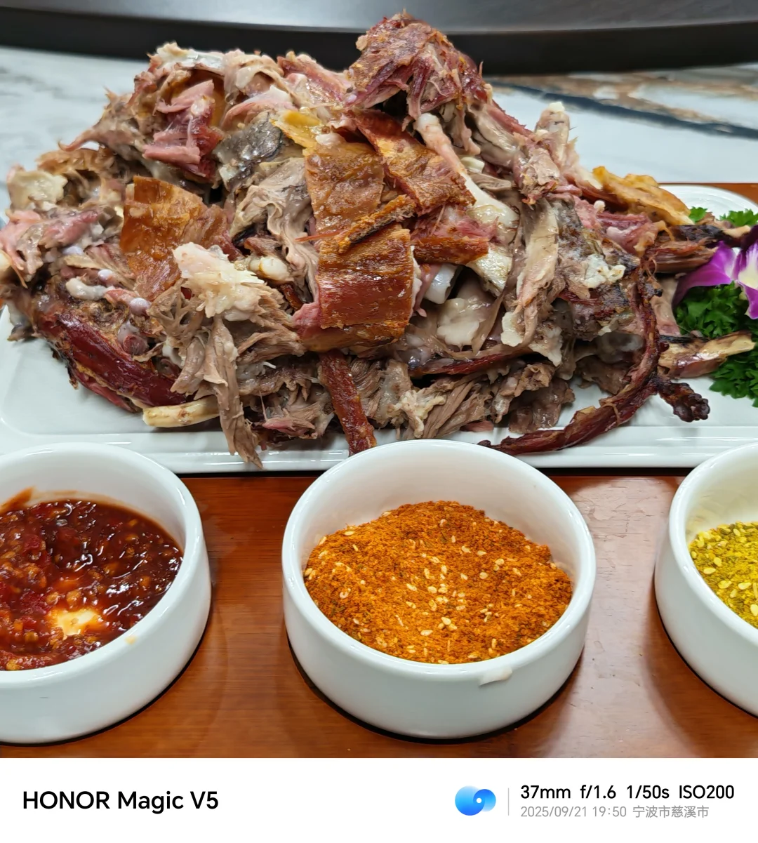 太纯正了吧!慈溪首家蒙古包特色餐厅