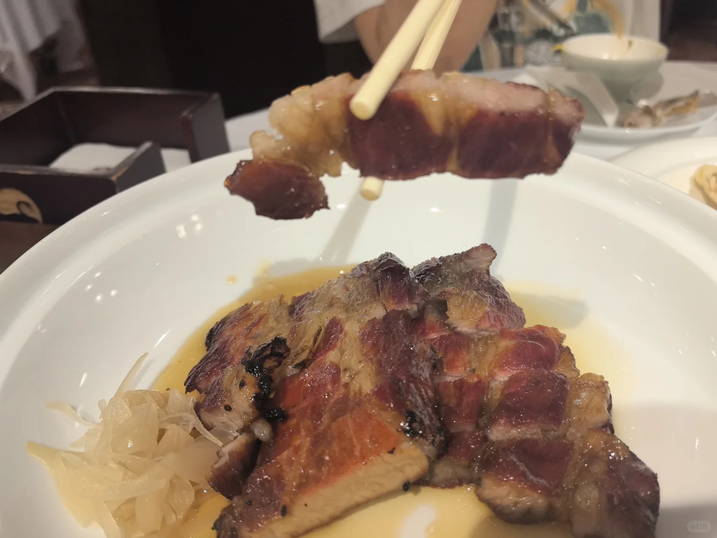 广州白天鹅宾馆早茶|人均600+的黑珍珠体验