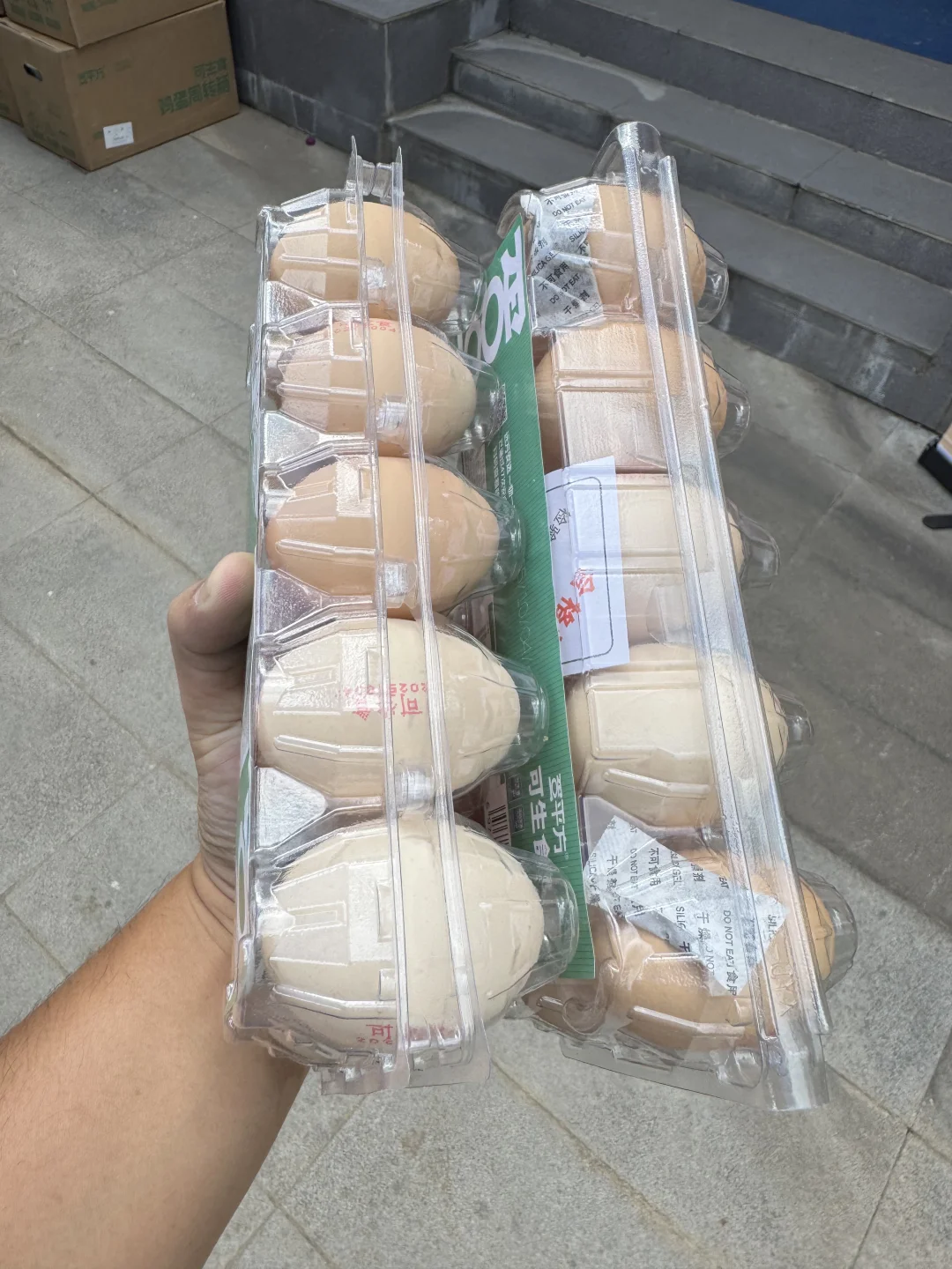 大理物价这么低吗?1块钱买了40个无菌鸡蛋