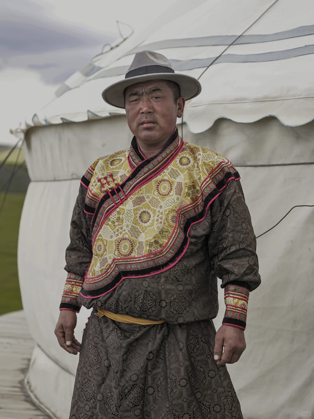 ? 摄影 | 草原偶遇的赶羊人