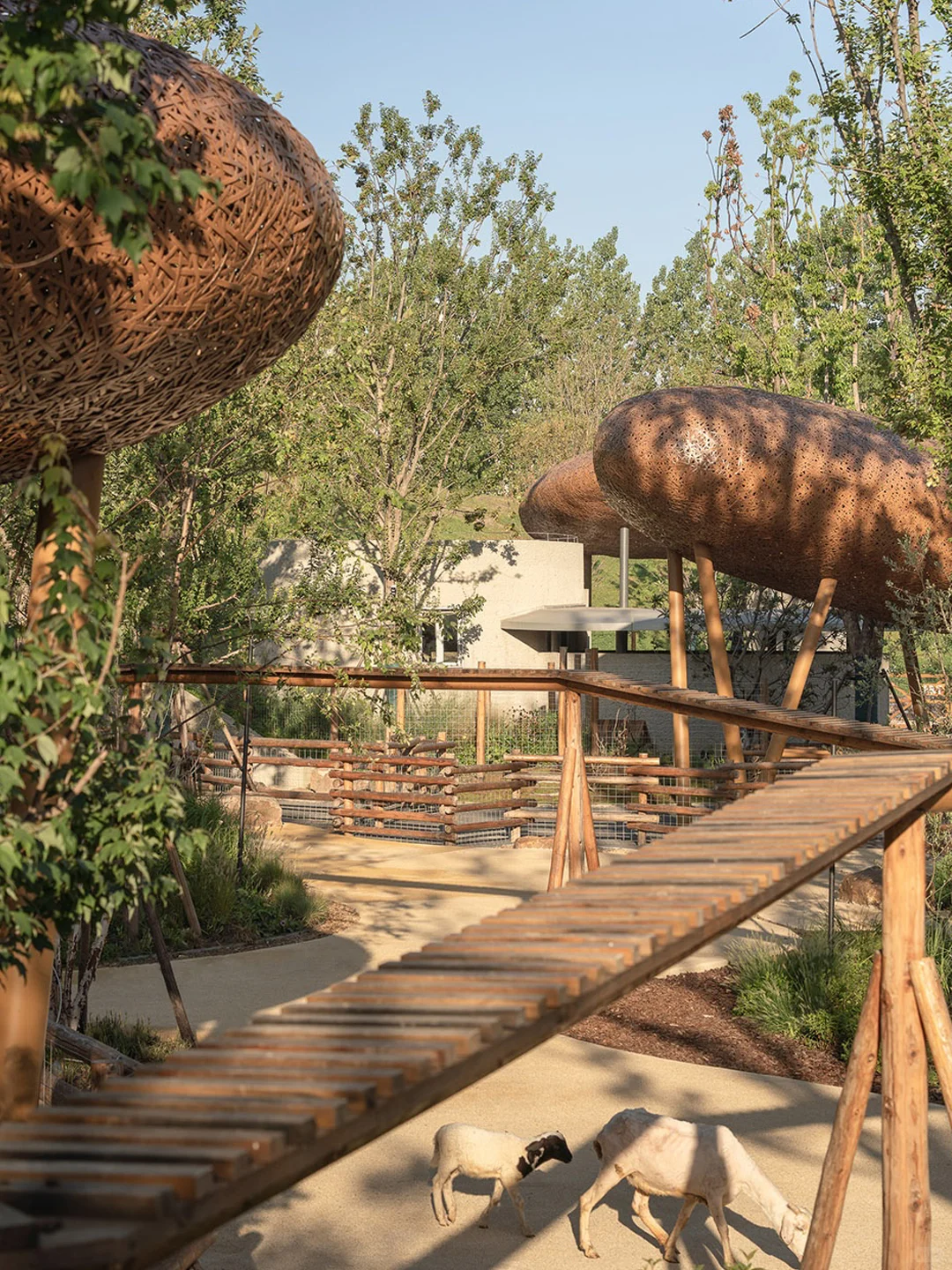 万社设计?麓客岛动物农场