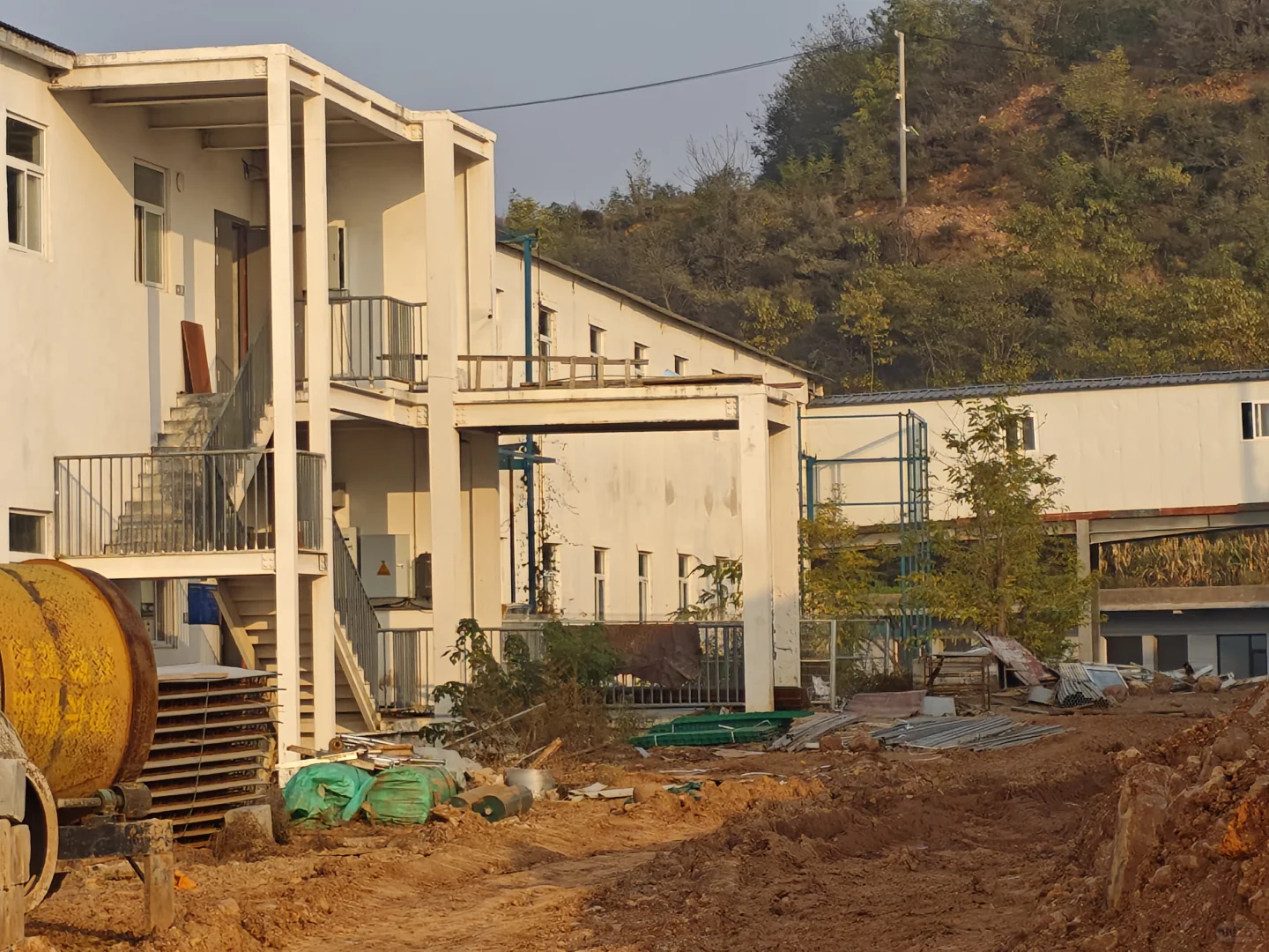 河南省养羊行业协会一行调研济源市下冶镇逢