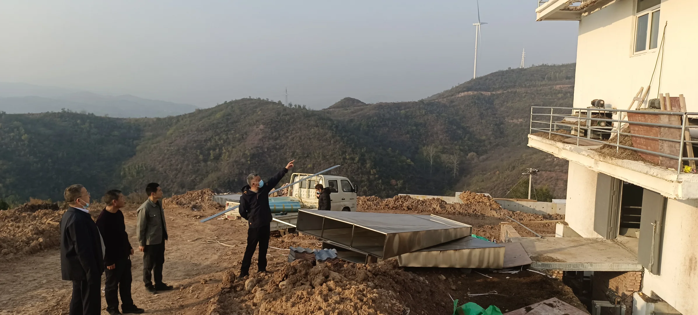 河南省养羊行业协会一行调研济源市下冶镇逢