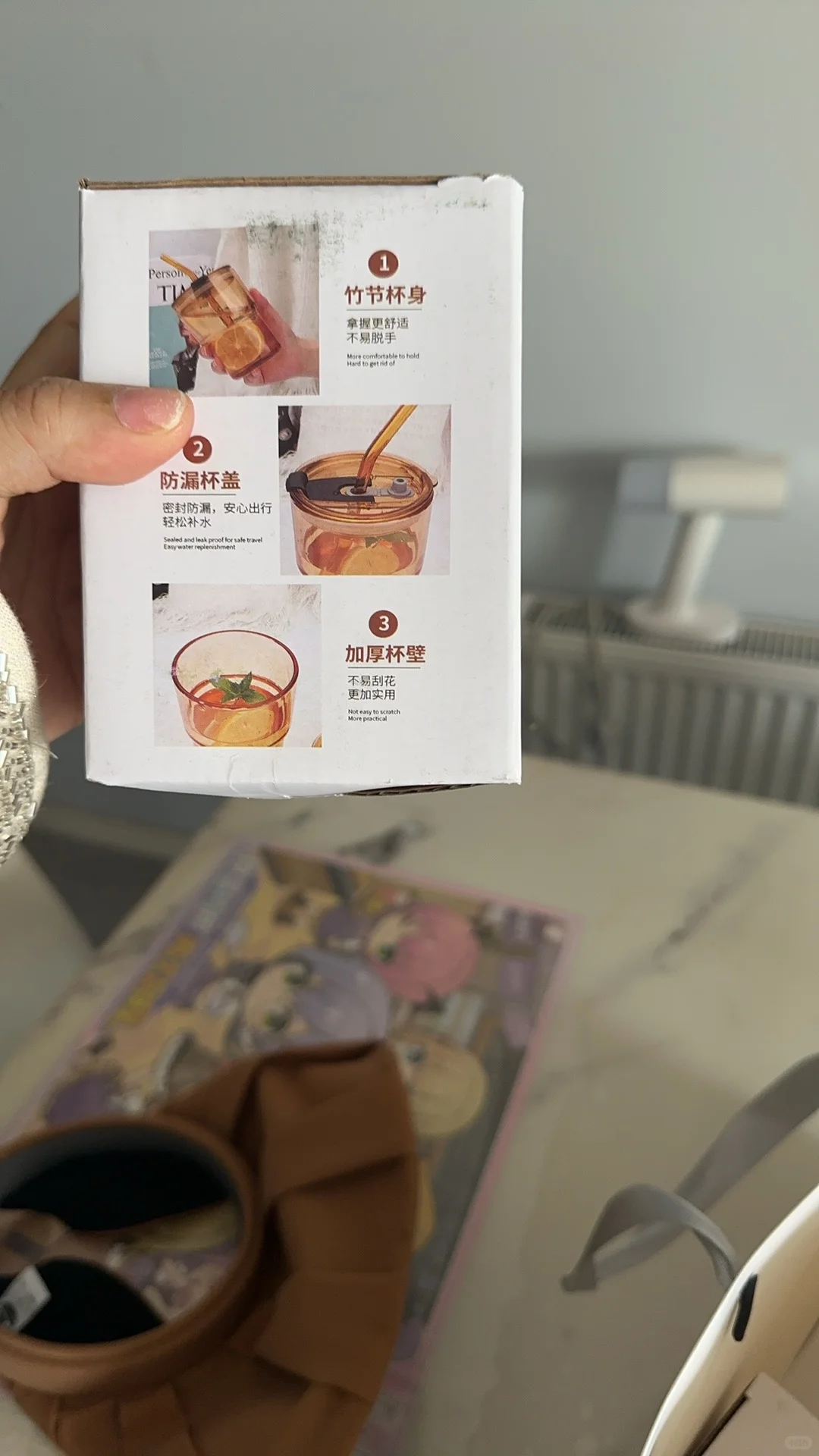 顾家家居餐桌和隔热垫组合