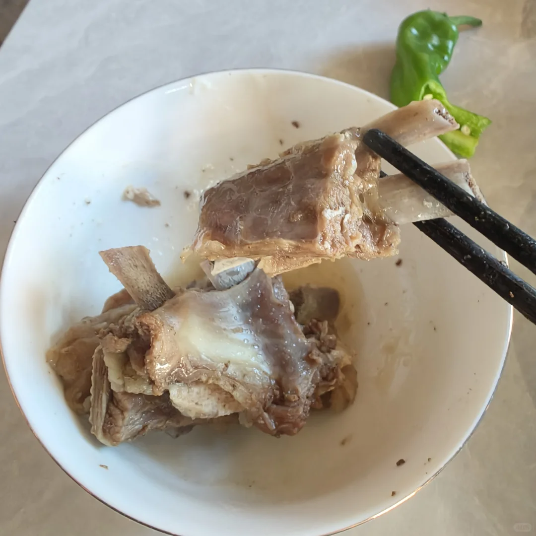 卖西北甘肃大山深处吃草羊,无膻味