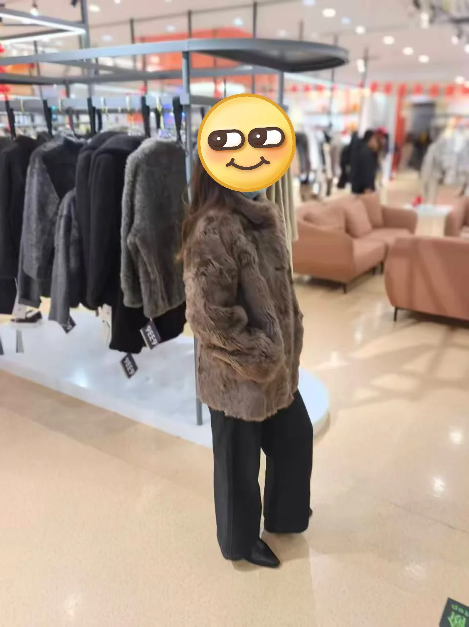 С�����Ϲ��ĵ�ÿһ���Ҷ���1.2m