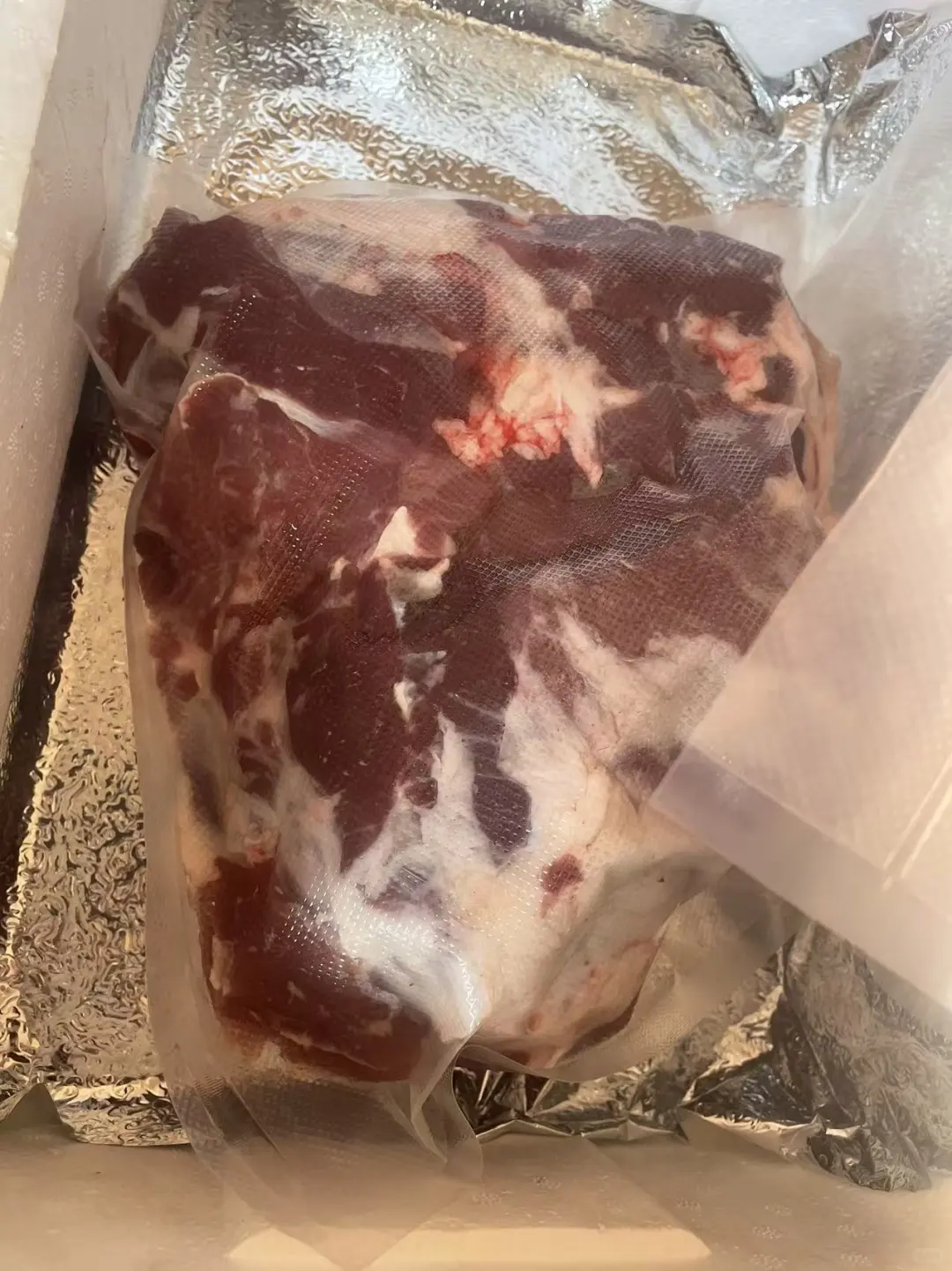 我爷爷快90了,爸爸也养了30几年的羊!