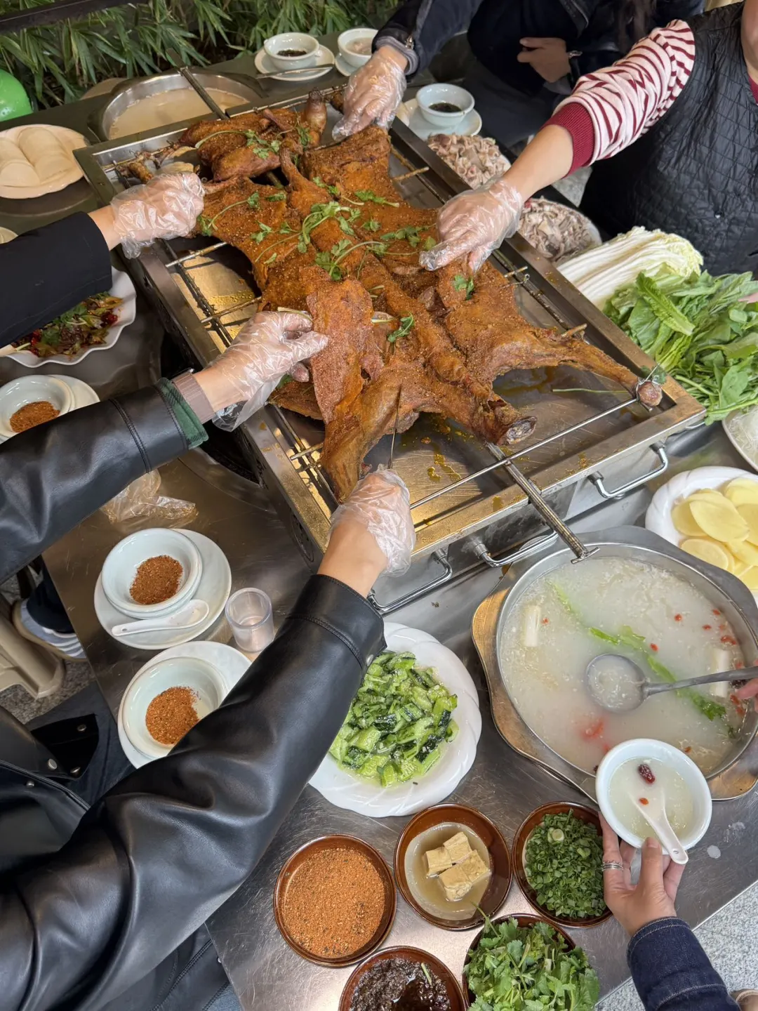 在重庆,烤全羊我只吃这家!!