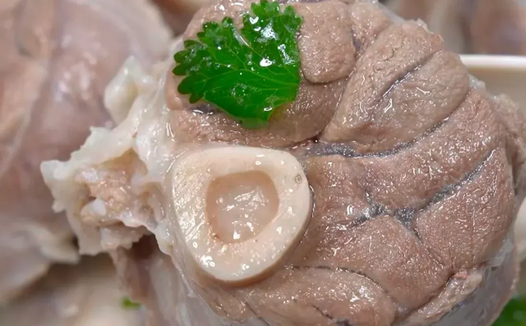 �Ҹ��кܶ��� ���˸���������һ��