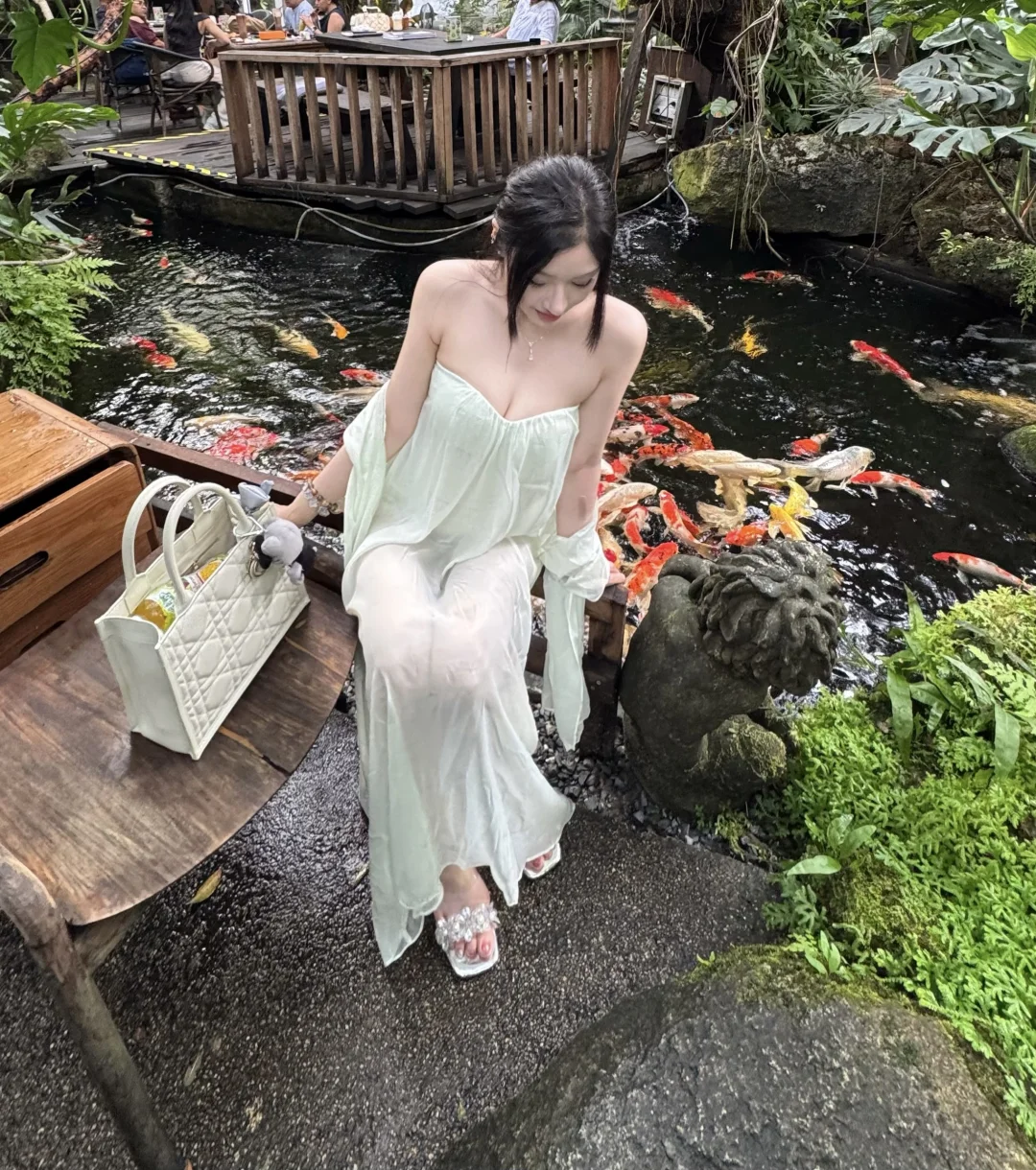 �峤 ��������Ǯ�����յ�С��