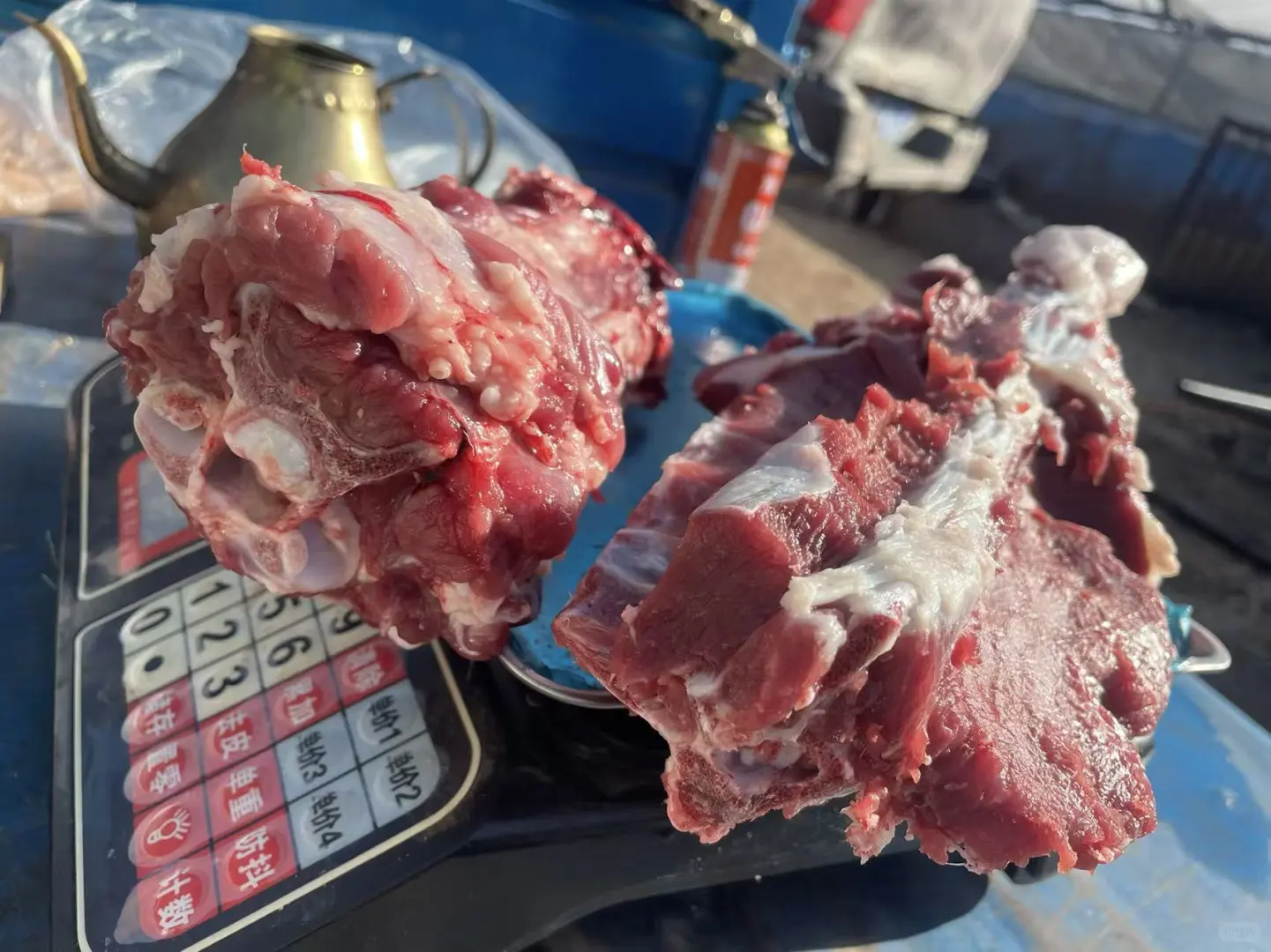 ÿ���ַ�������ֵ�ñ�����