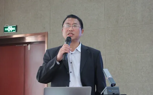 �����İ���֤ȯ��ϯ����ѧ�� | ����Ȧ��ʦ