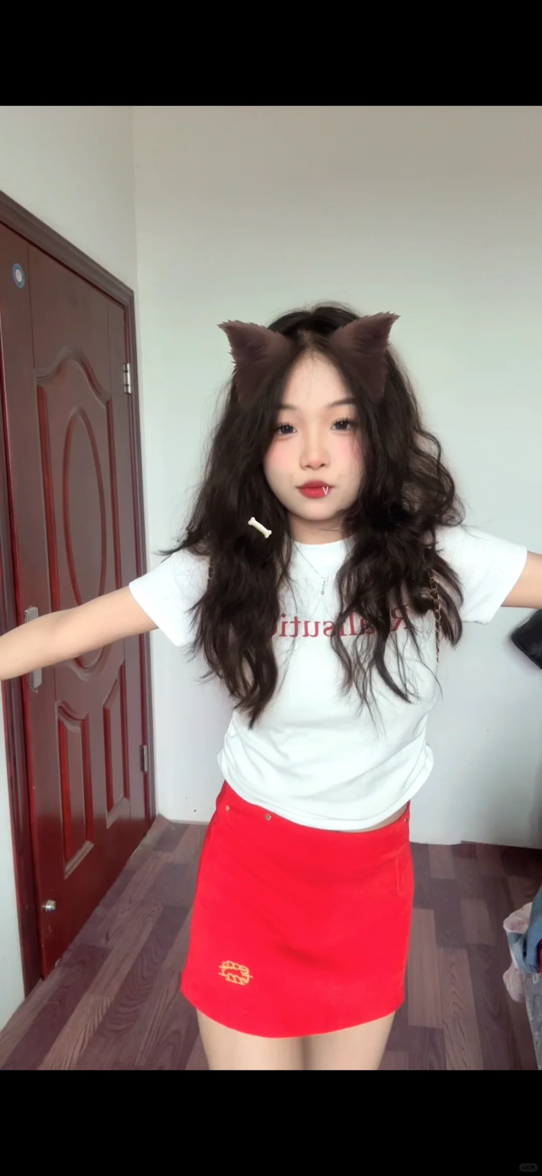 谁懂这种小衣服我这个屌丝穿上都变甜妹了
