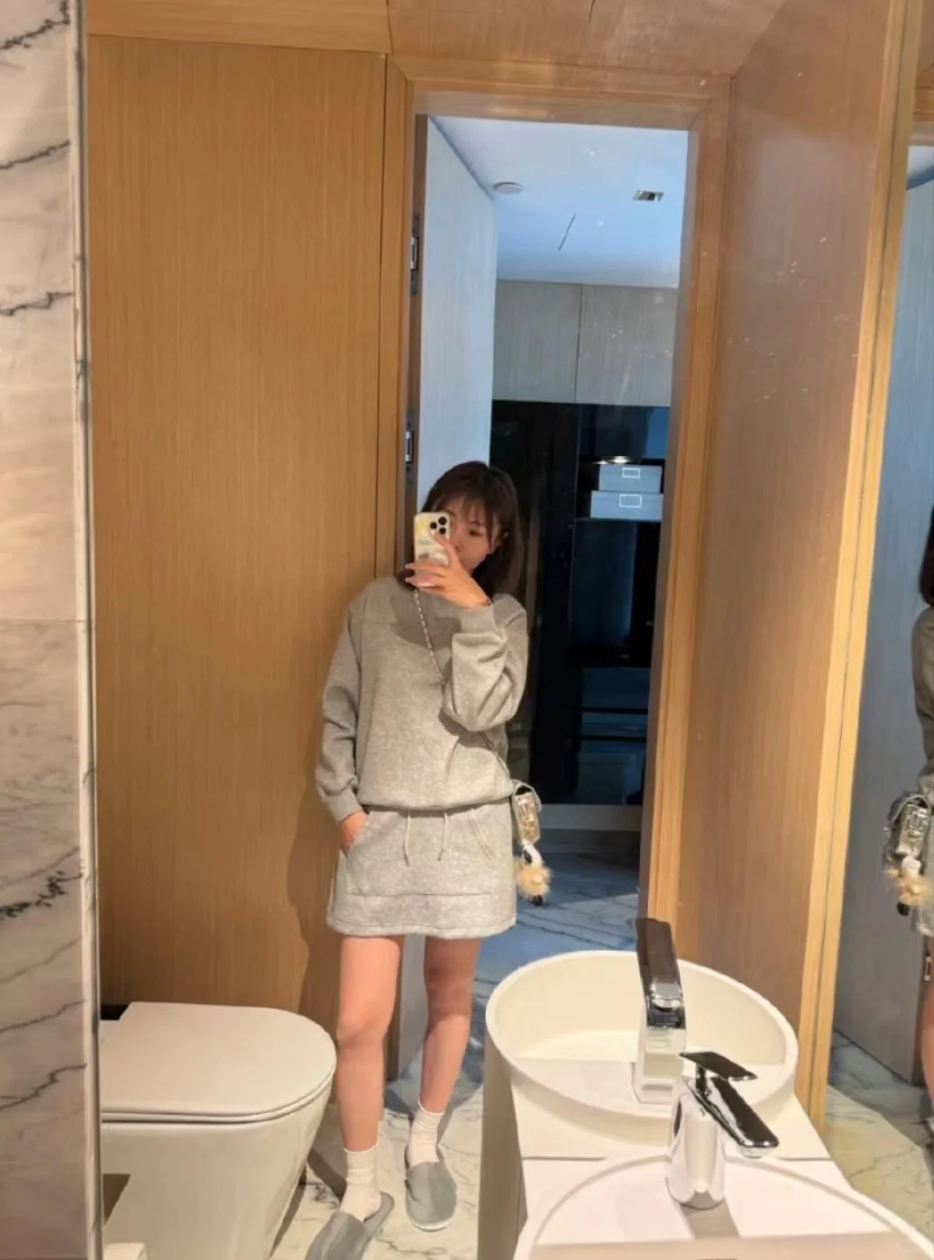 穿泳衣小yc勒出形状
