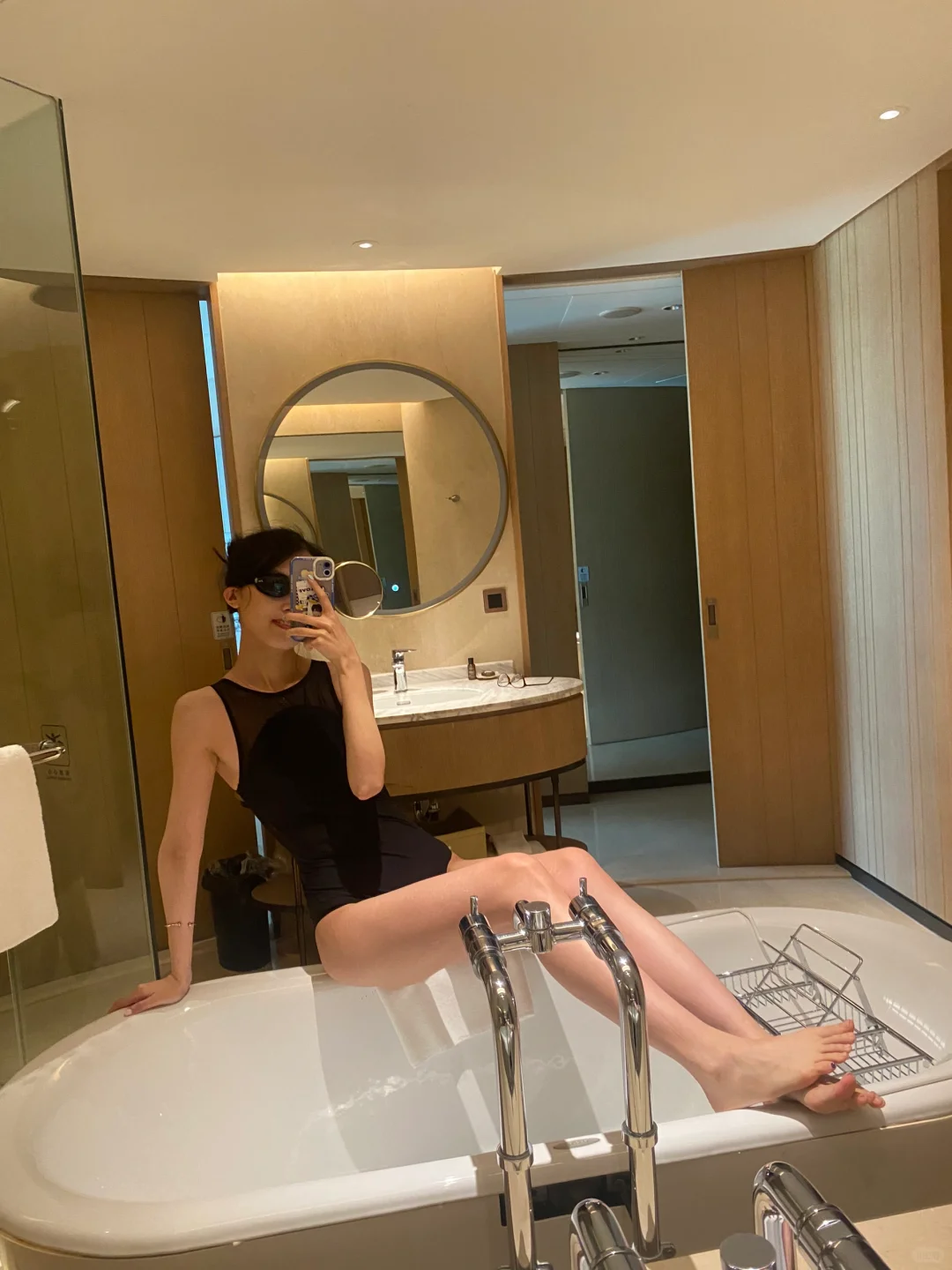 试穿我妈给我买的泳衣🩱