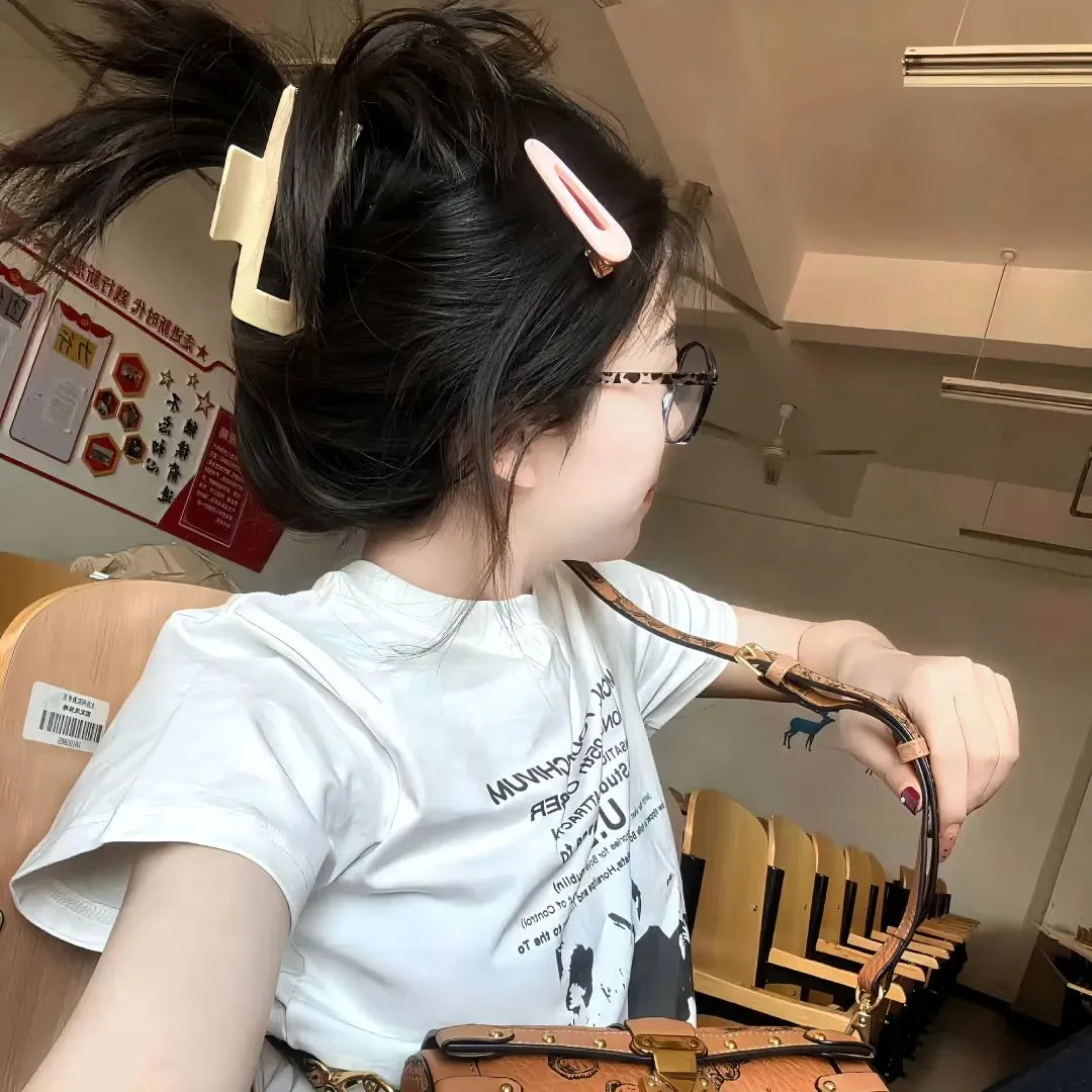 美女们看看我