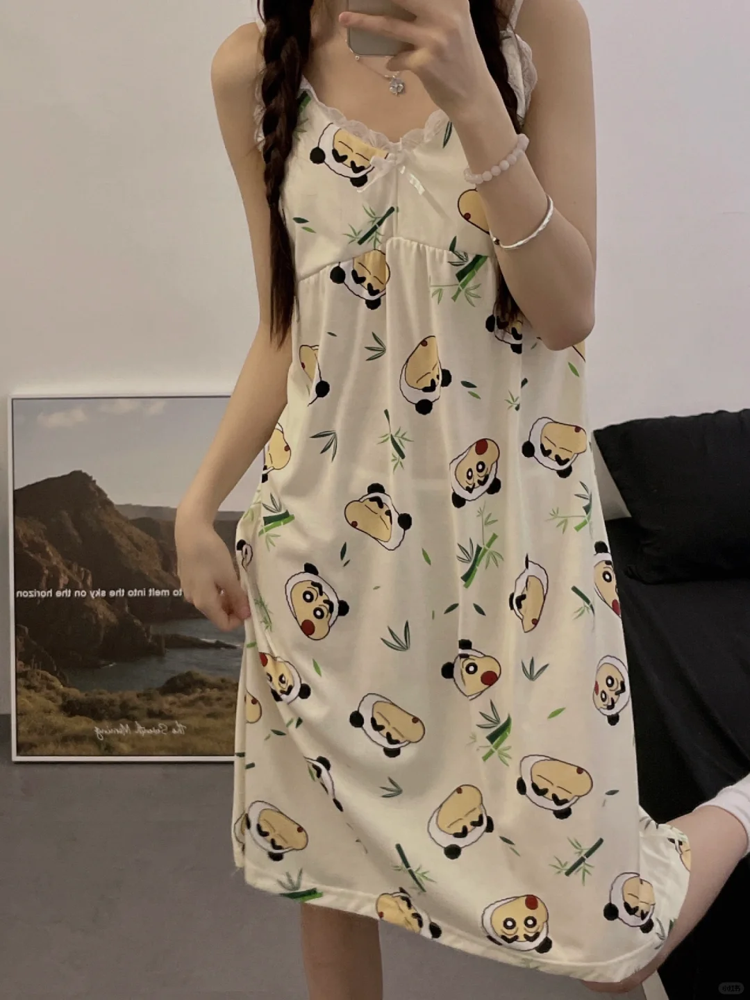 甜妹期待的蜡笔小新吊带睡裙来啦！