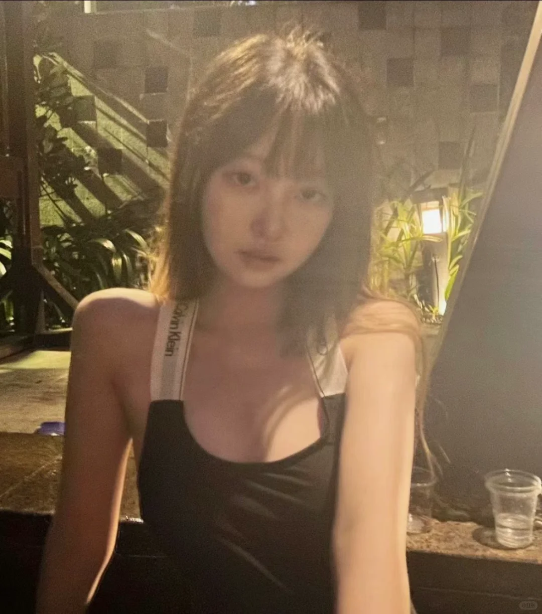 ck泳衣👙好喜欢已经开始狠狠的期待夏天了