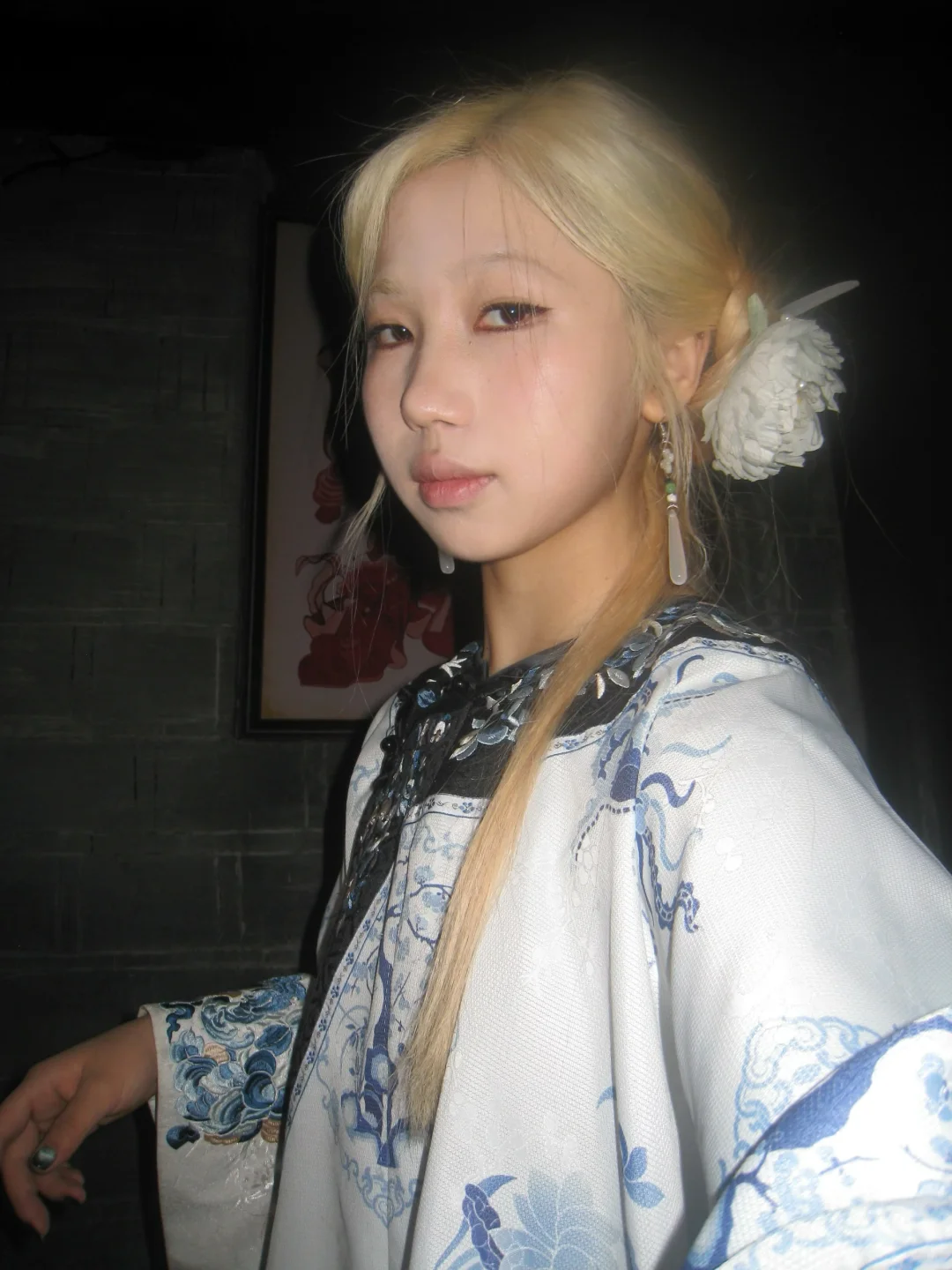 浅发美女在凤凰拍了写真不要发朋友圈！