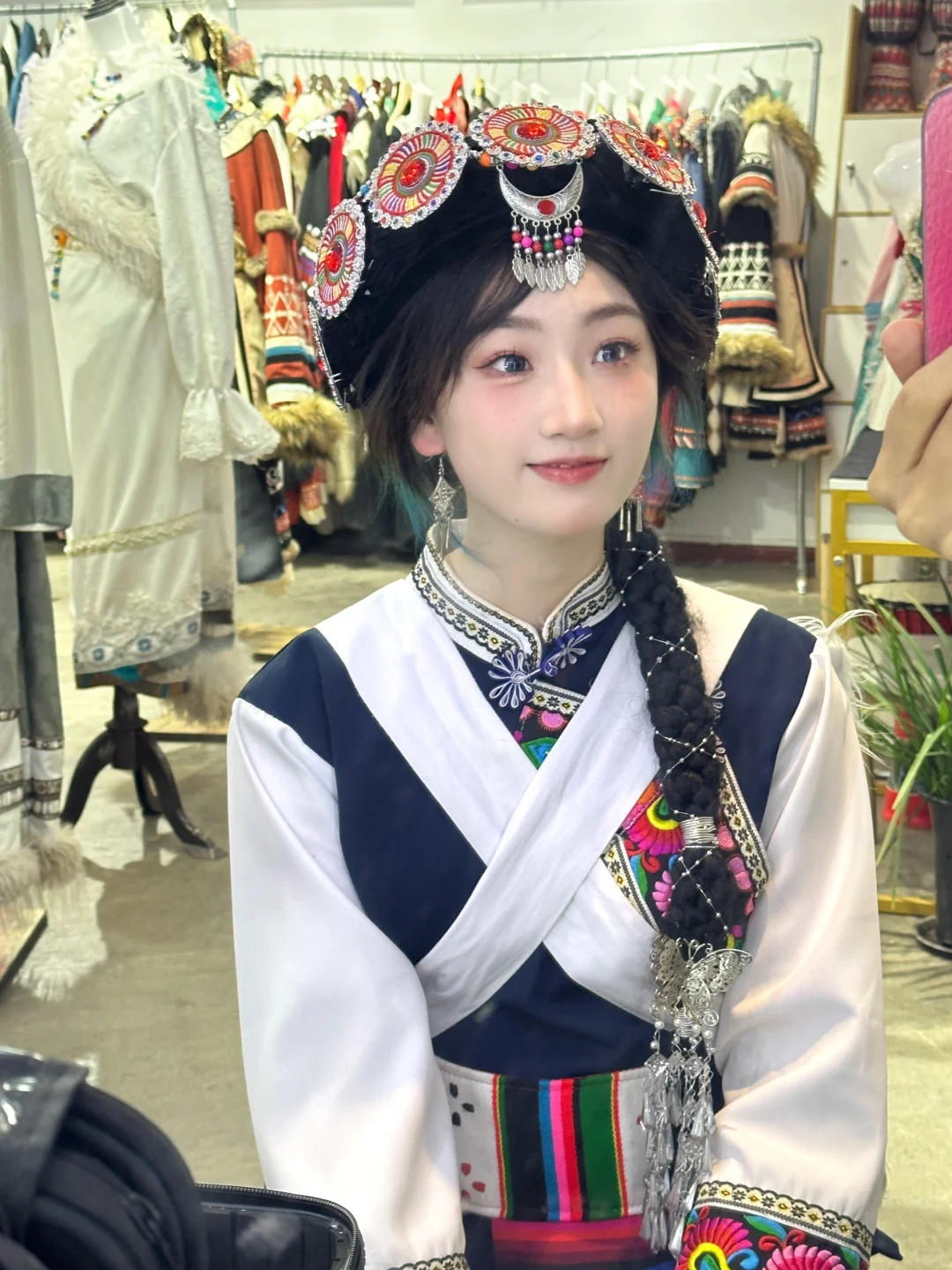 纳西族甜妹