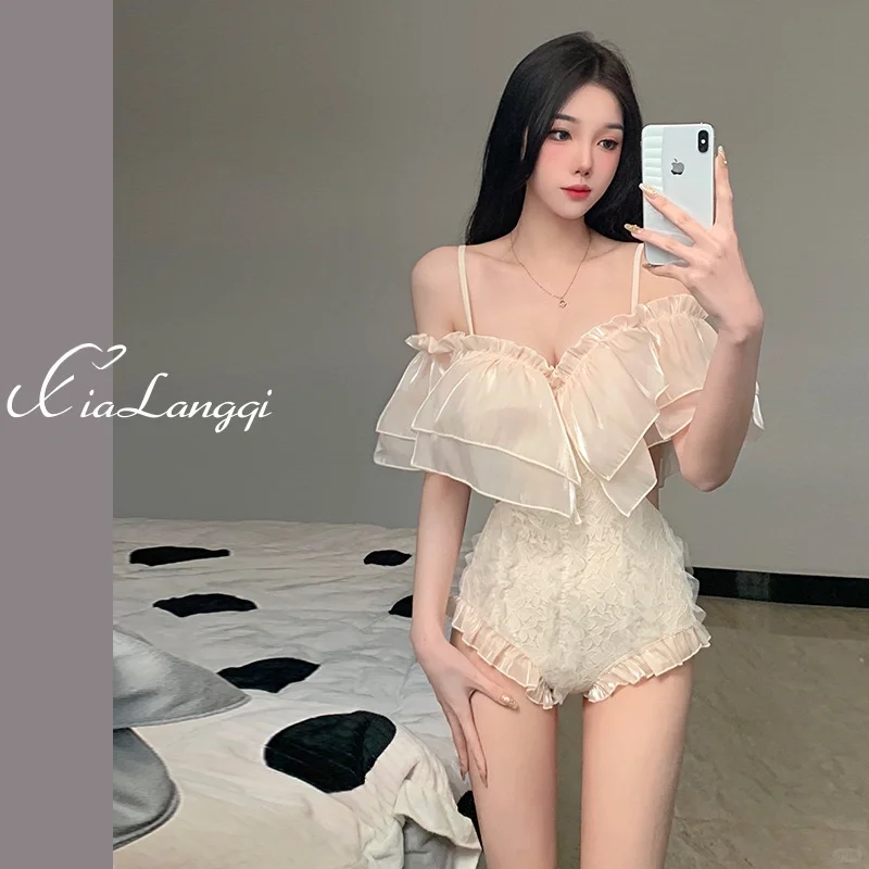 泳衣👙时间到，甜妹这里集合啦