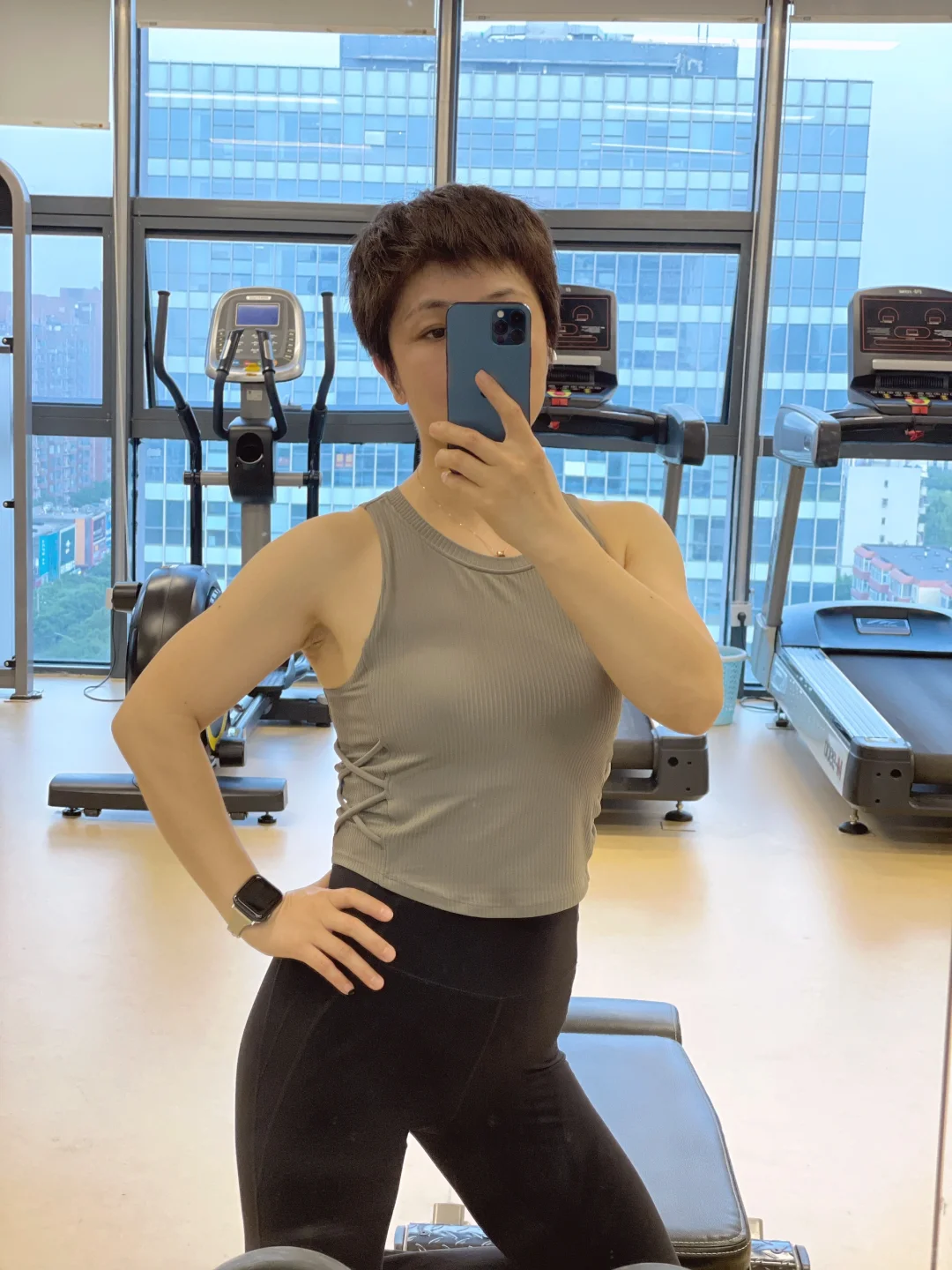 美女金牌教练，学生党的福音
