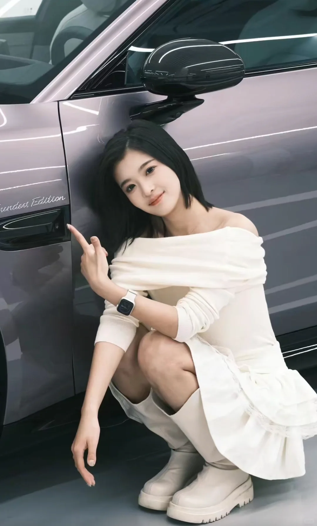 喜提小米 SU7 的美女合集