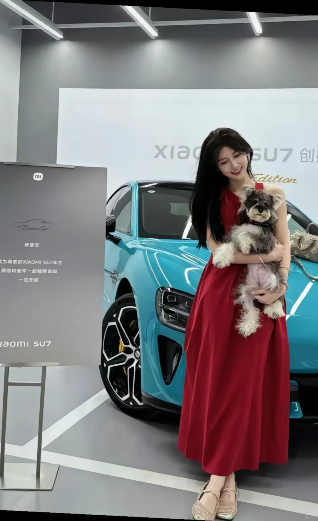 喜提小米 SU7 的美女合集