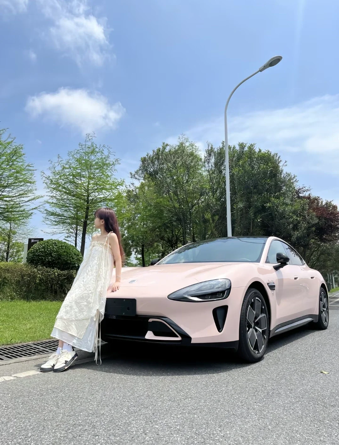喜提小米 SU7 的美女合集