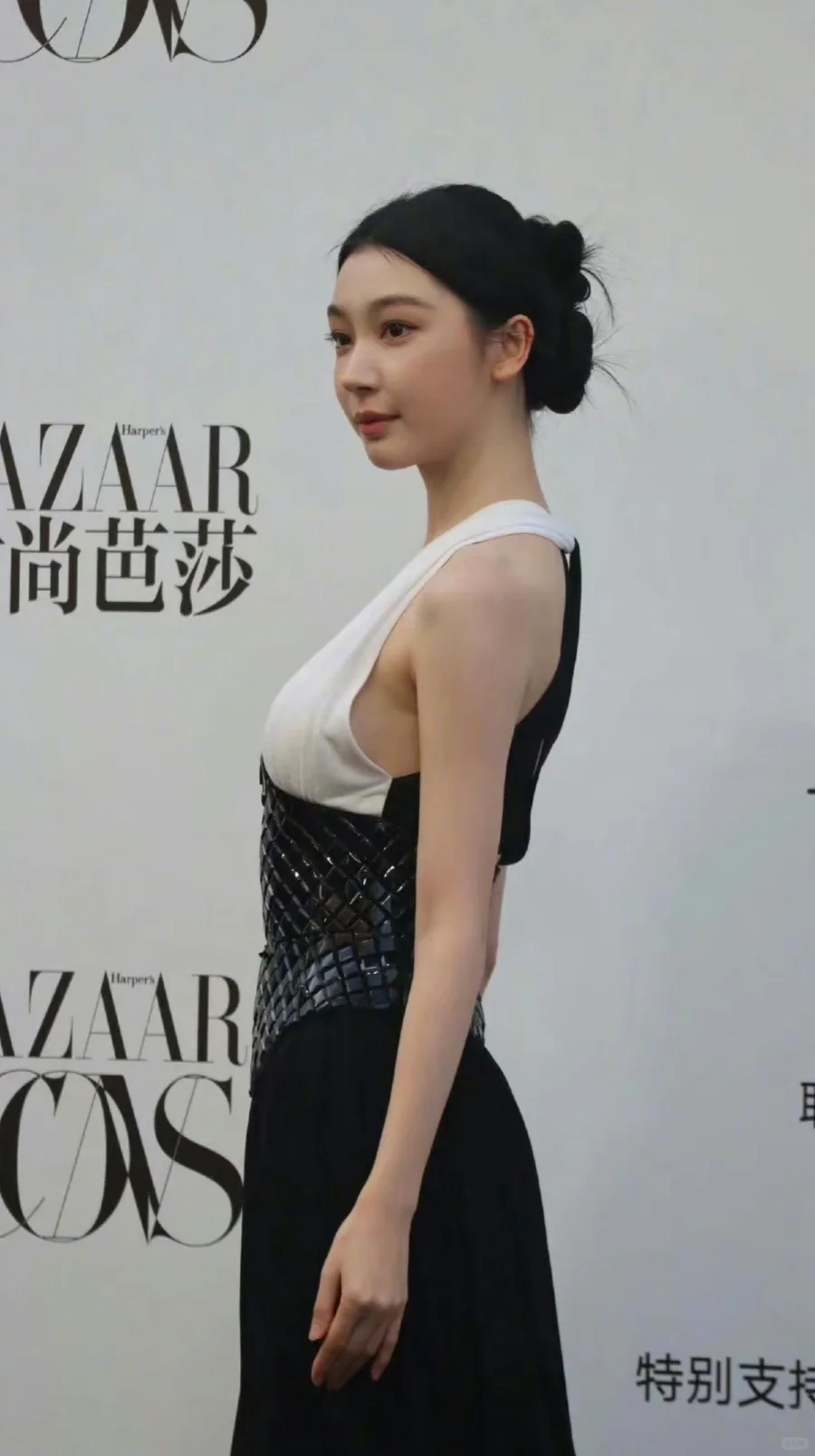 要不是头部网红呢，易梦玲天生的头包脸赢麻