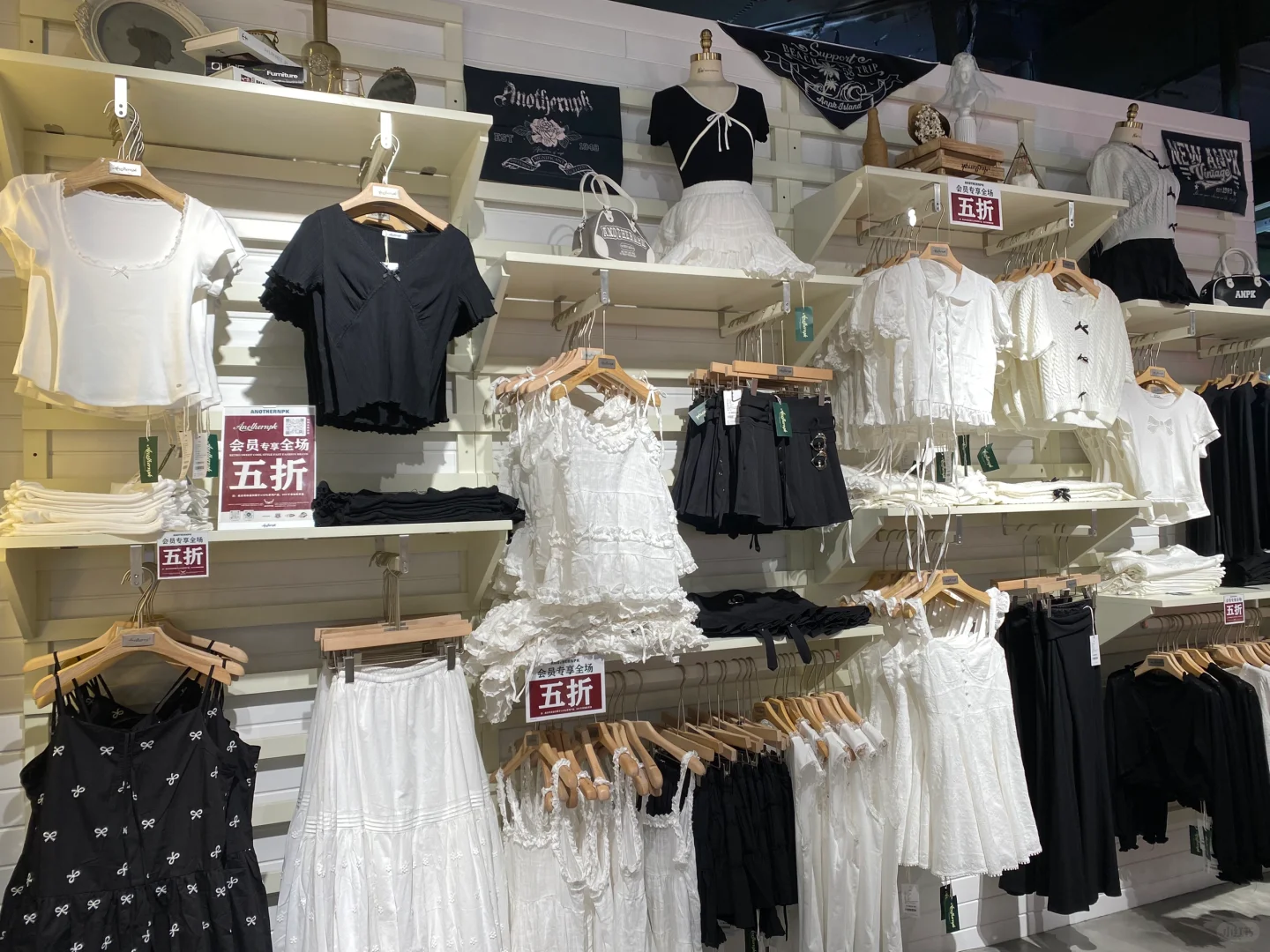 长春!竟然开了这么辣的女装店👗