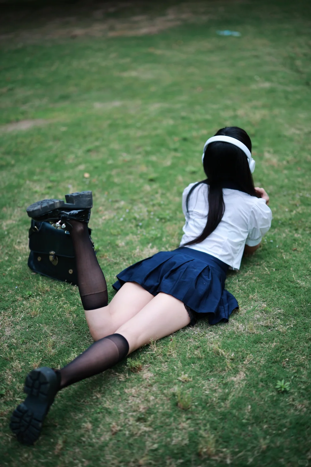 襄阳小瑞士🌲草坪jk日系校服写真