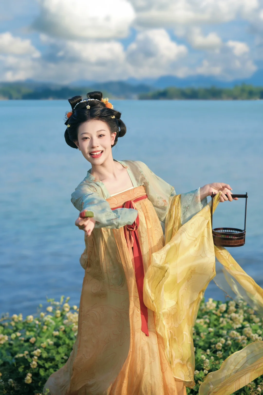 报告老爷！小姐她又又又偷跑出去玩啦！