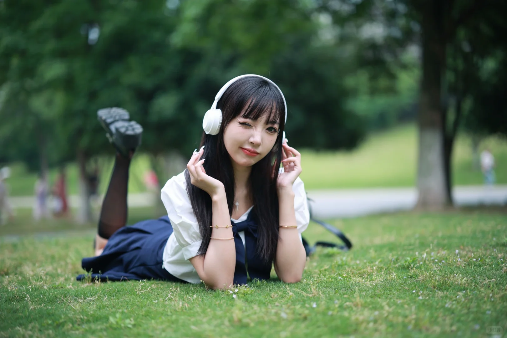 襄阳小瑞士🌲草坪jk日系校服写真