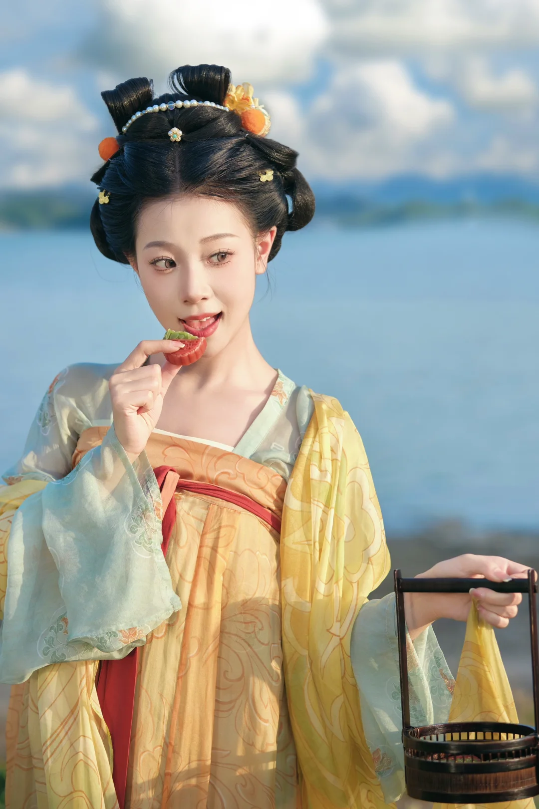 报告老爷！小姐她又又又偷跑出去玩啦！