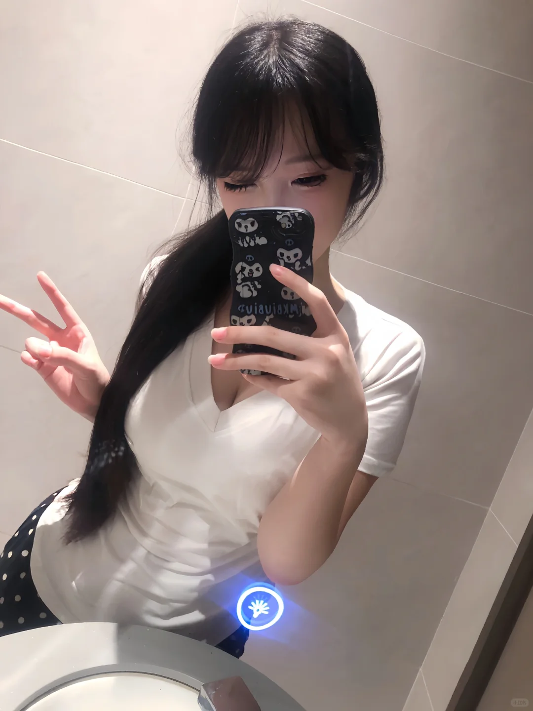 我会贴假睫毛啦^ ^