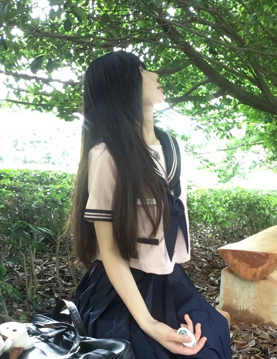 树荫斑驳