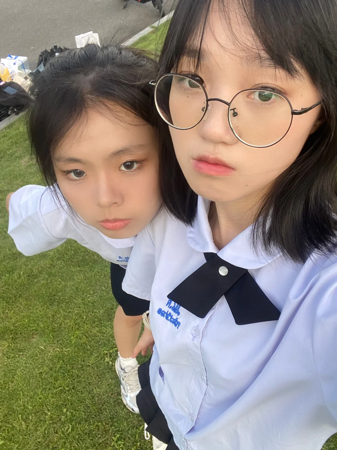 泰式校服拍照姿势